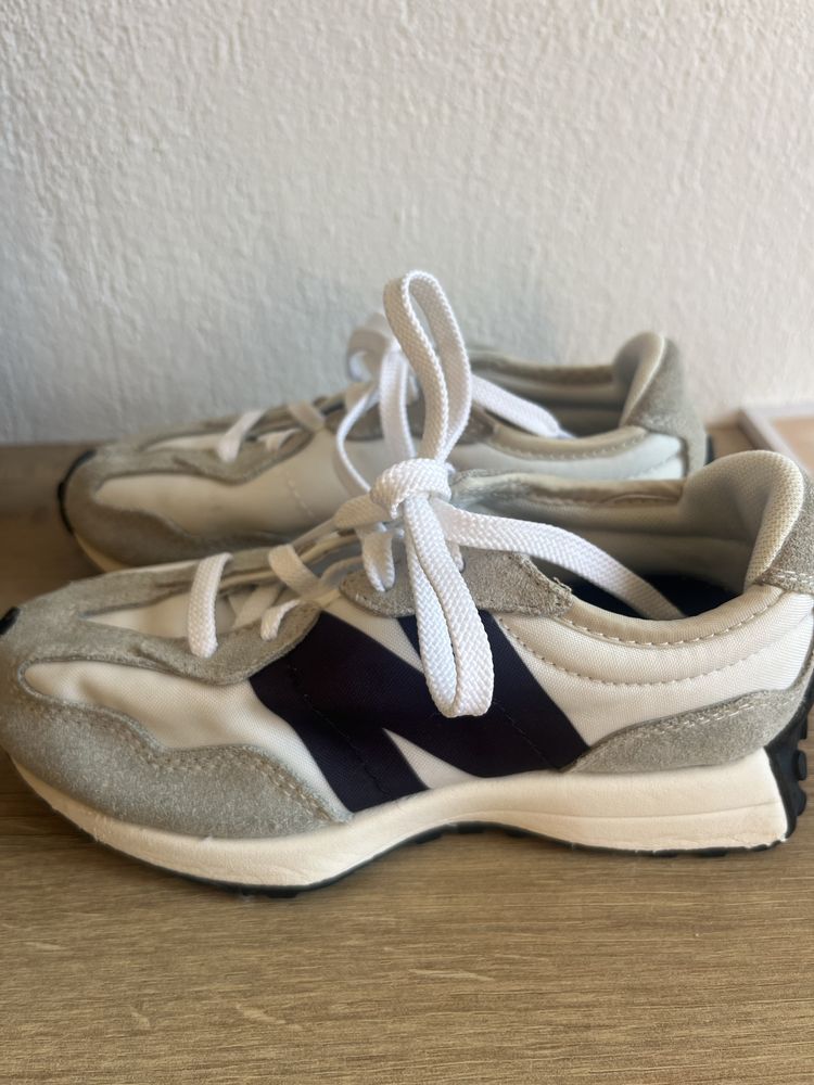 Маратонки New Balance 327