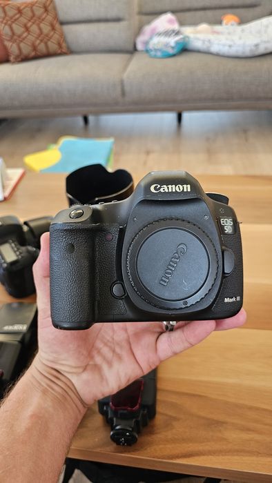 Vand aparate foto Canon 5d si 6d
