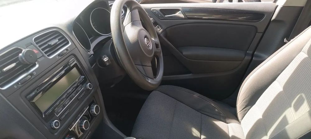 Dezmembrari / Dezmembrez VW Golf 6 1.6 CAYC cutie viteze manuală cod culoare LA7T