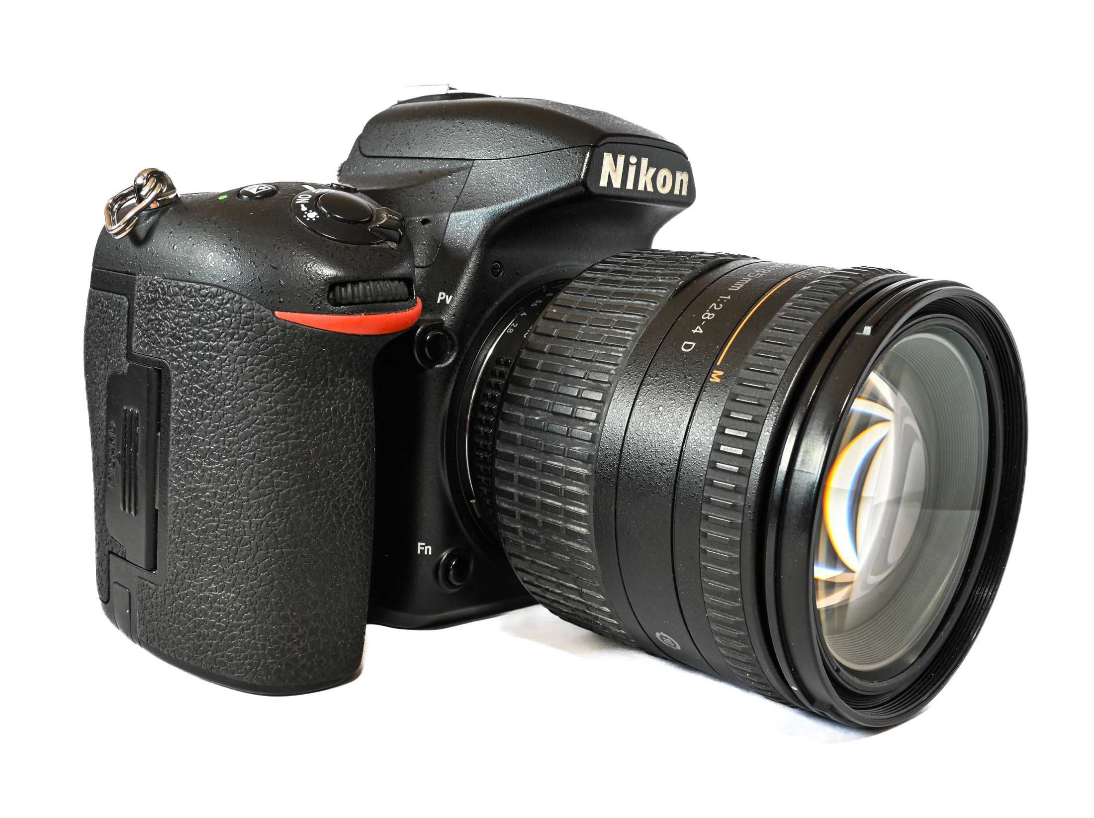 Vand DSLR full frame Nikon D750 cu obiectiv Nikon 24-85mm, f2.8-4