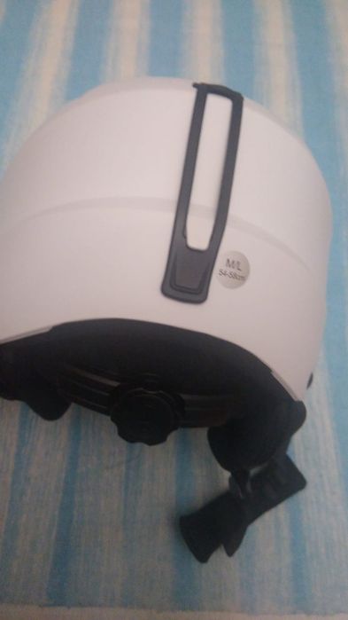 ХЛ/44 каска, яке и панталон за зимни спортове