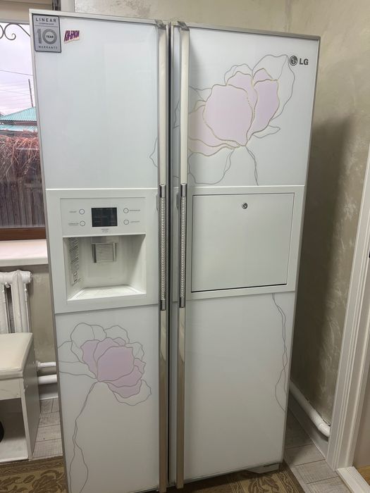 Холодильник LG в отличном состоянии