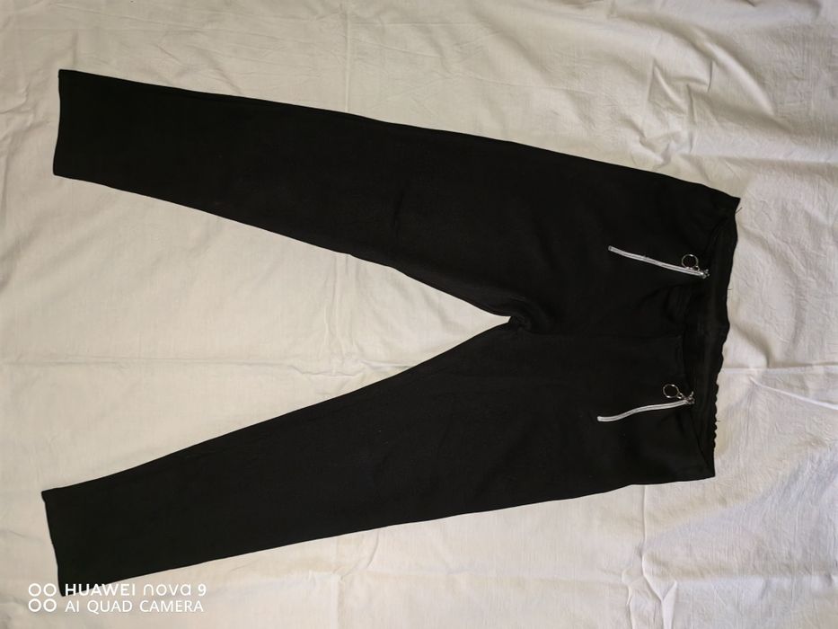 Официален черен панталон с ципове