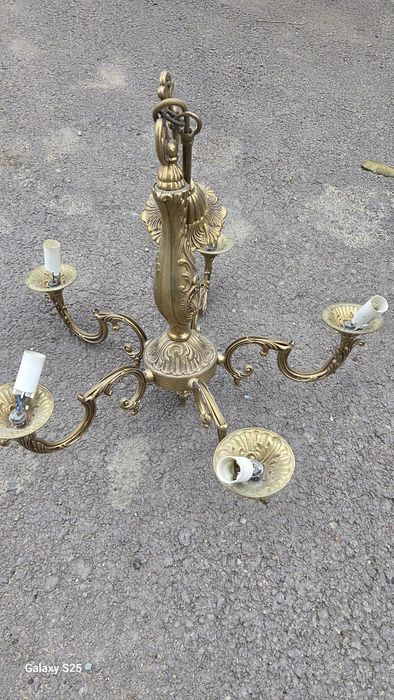 Lustra  din bronz  brut  5. Brate Baroc