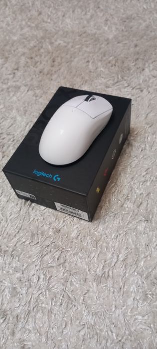 Vand Mouse Logitech G Pro X Superlight Alb