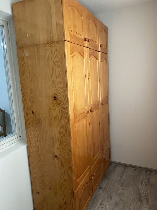 Трикрилен гардероб