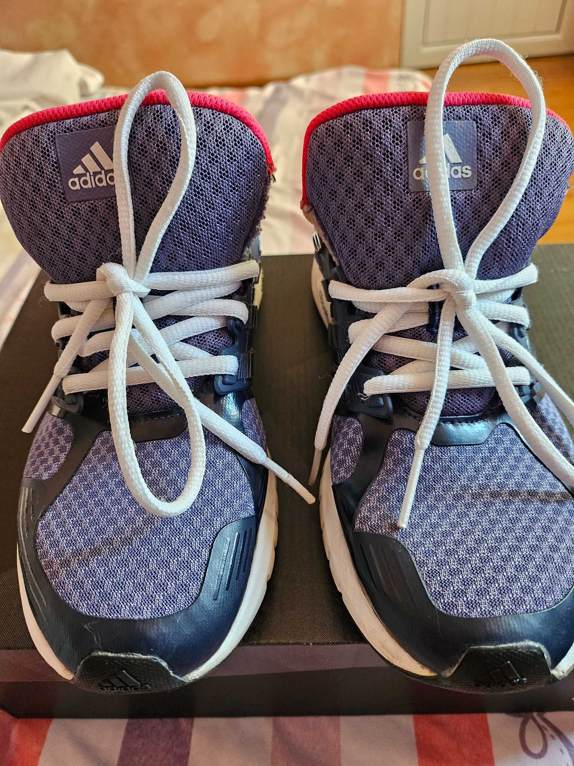 Оригинални маратонки adidas