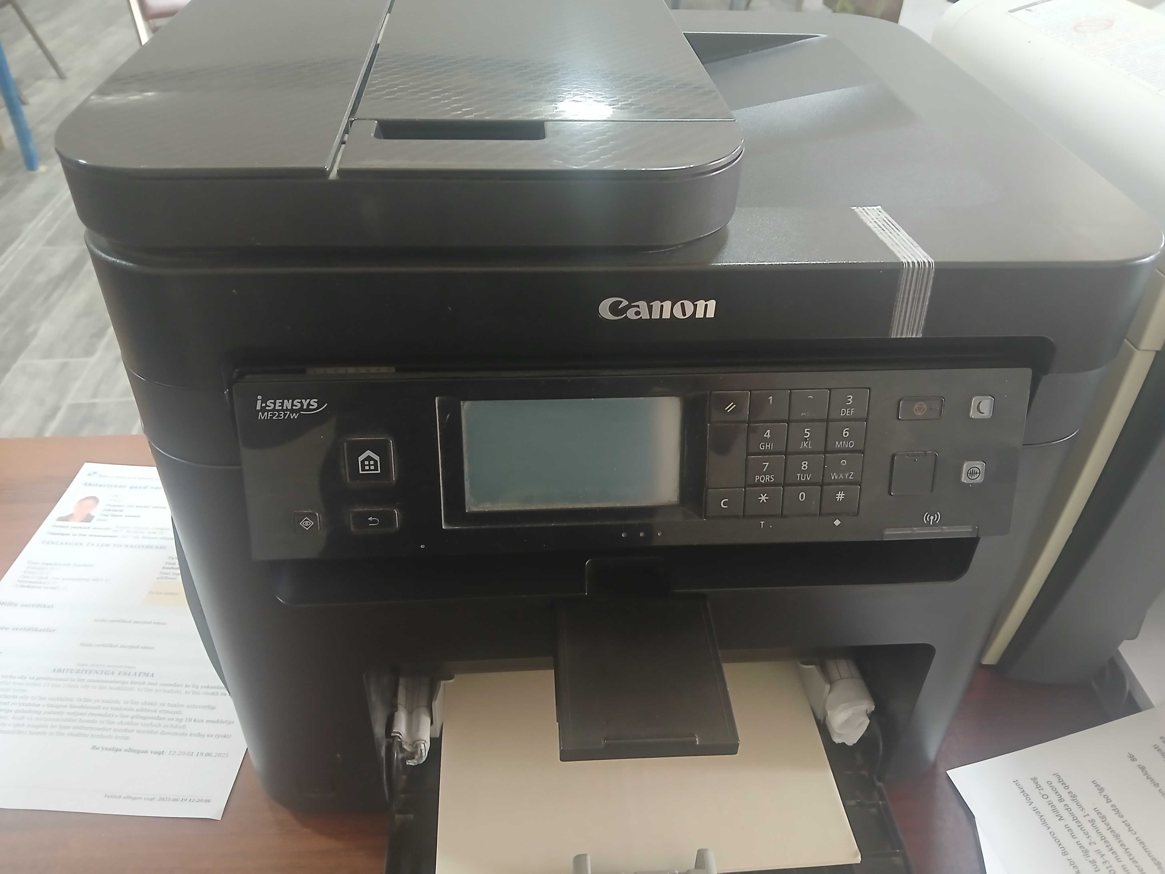 Printer Canon MF237W sotiladi