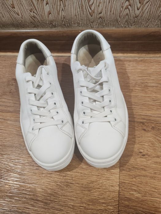 Женские кроссовки Armani