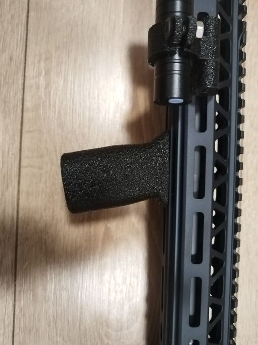 Еърсофт / Airsoft тактическа дръжка / front grip