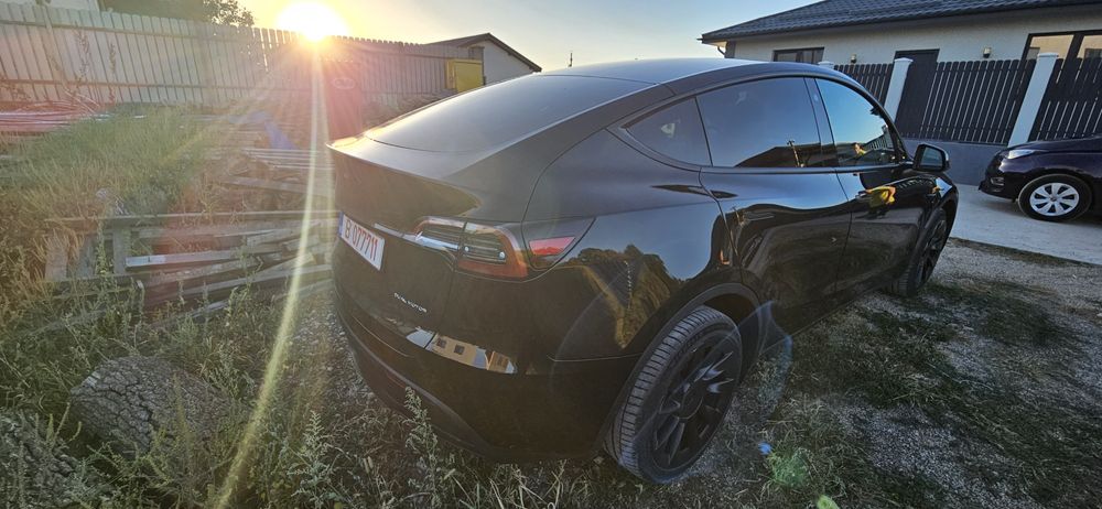 Vand Tesla Model Y SR 2024 24000km