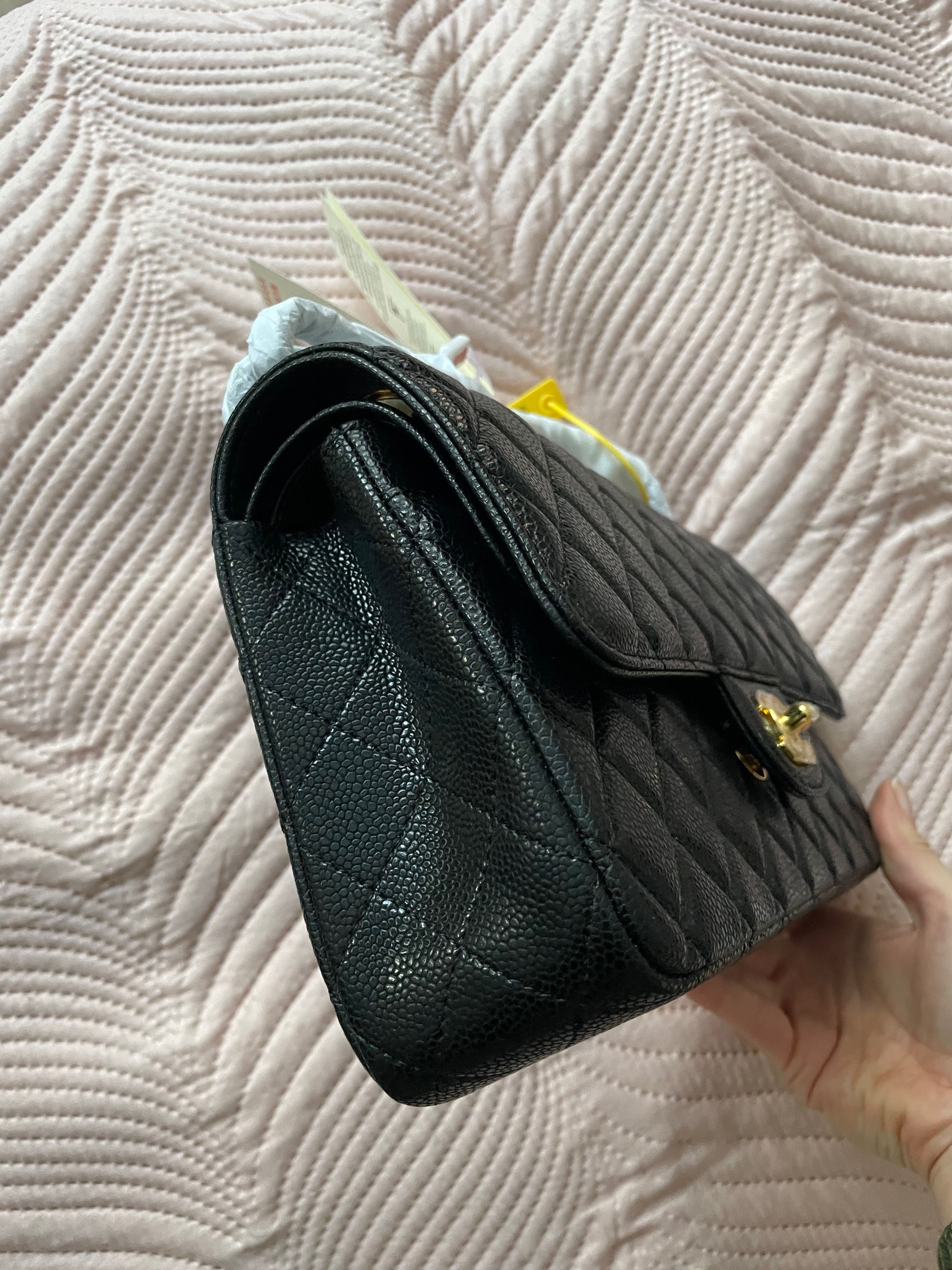 Дамска чанта Chanel Classic Flap