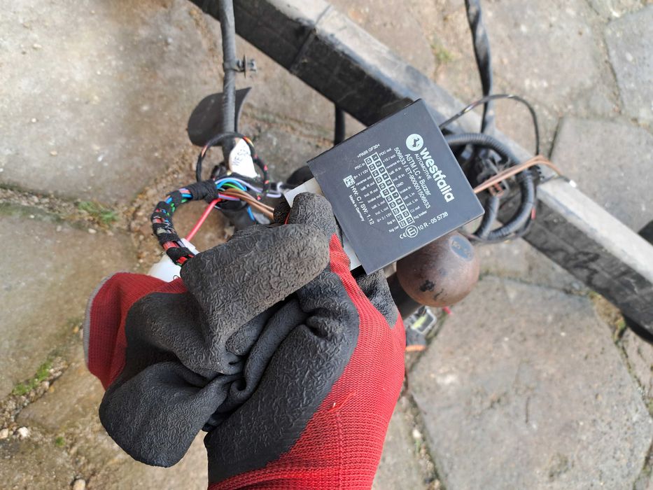 Теглич за Хюндай  i 30  hyunday и Kia Ceed VW CADDY TOURAN