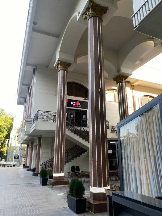 продается компьютерный клуб в центре города