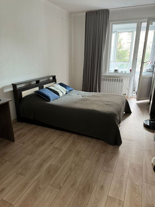 кровать двуспальная срочно