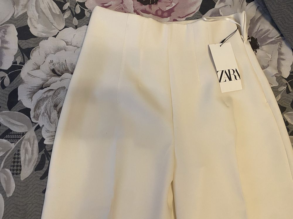 Дамски панталон на Zara