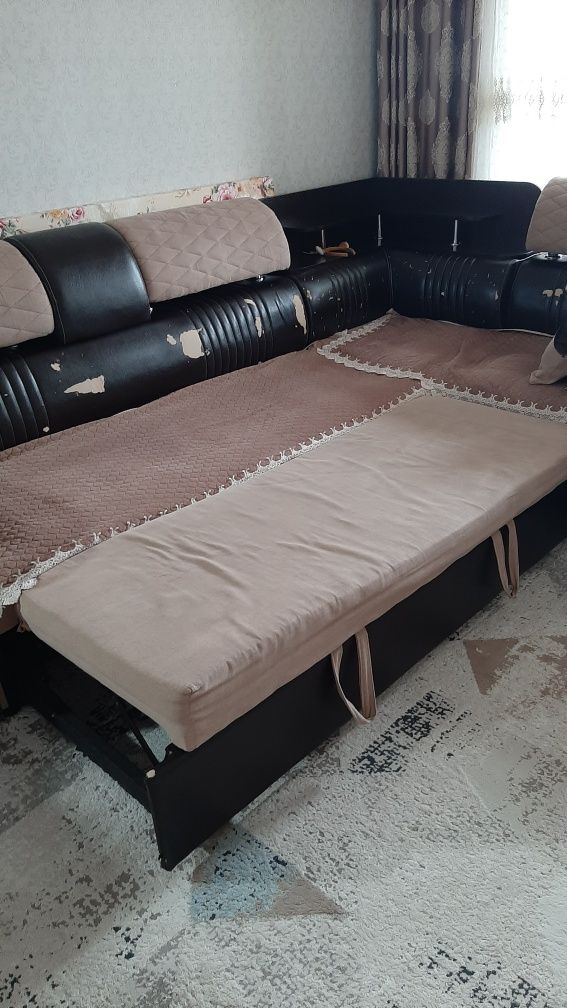 Продам диван угловой