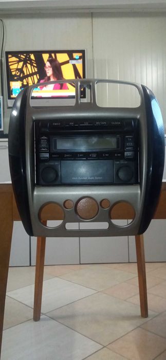 Панел с радио за Мазда 323