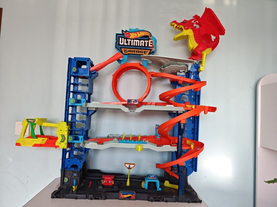Hotweels Мега гараж с Дракон - City Ultimate Garage