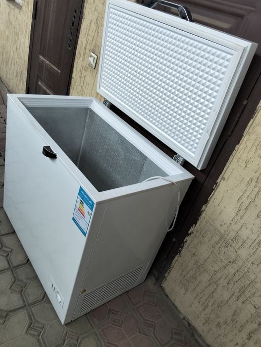 Продам морозильник