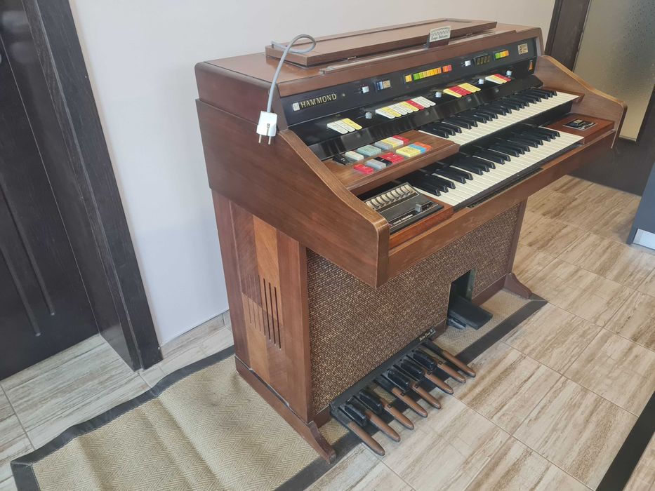 Hammond Note-a-Chord Leslie електрически орган