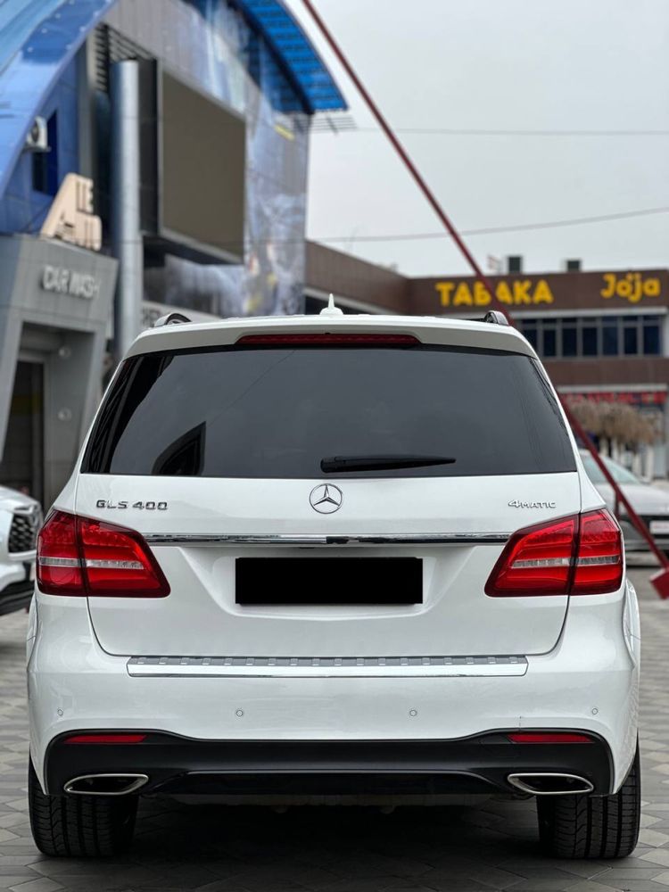 Mercedes-Benz GLS 400 4MATIC