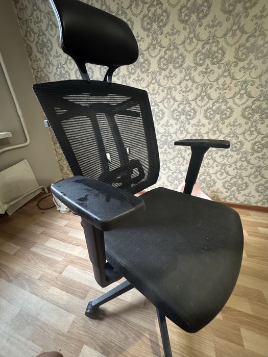 Компьютерное кресло