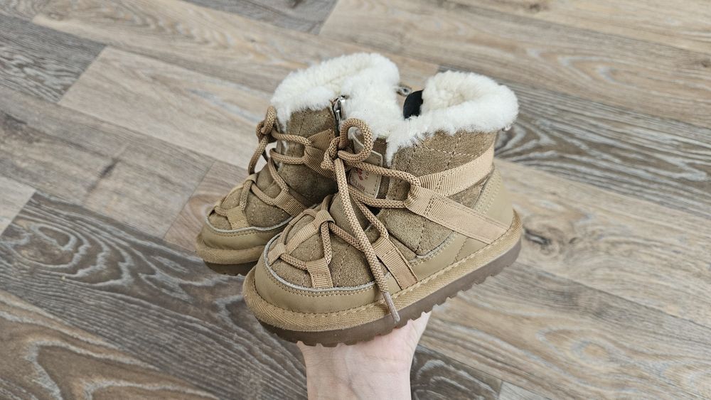 Продам зимние ботинки