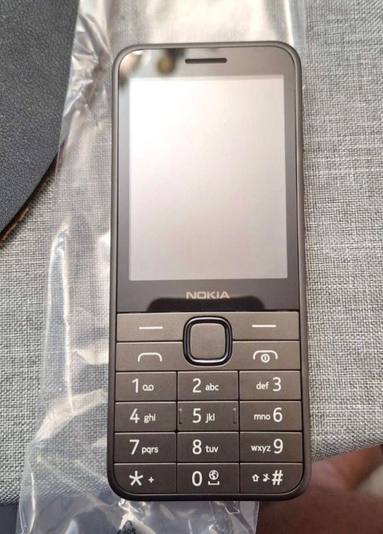 Nokia 235 - НОВ  .
