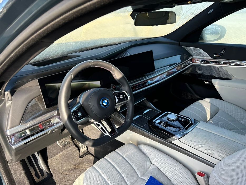 Vand bmw m760e garantie leasing