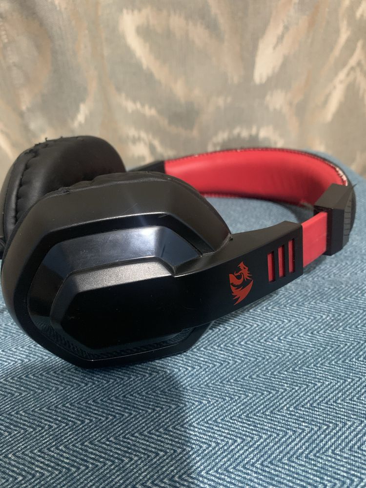 Boxe si Casti Gaming (Scorpion / Redragon)