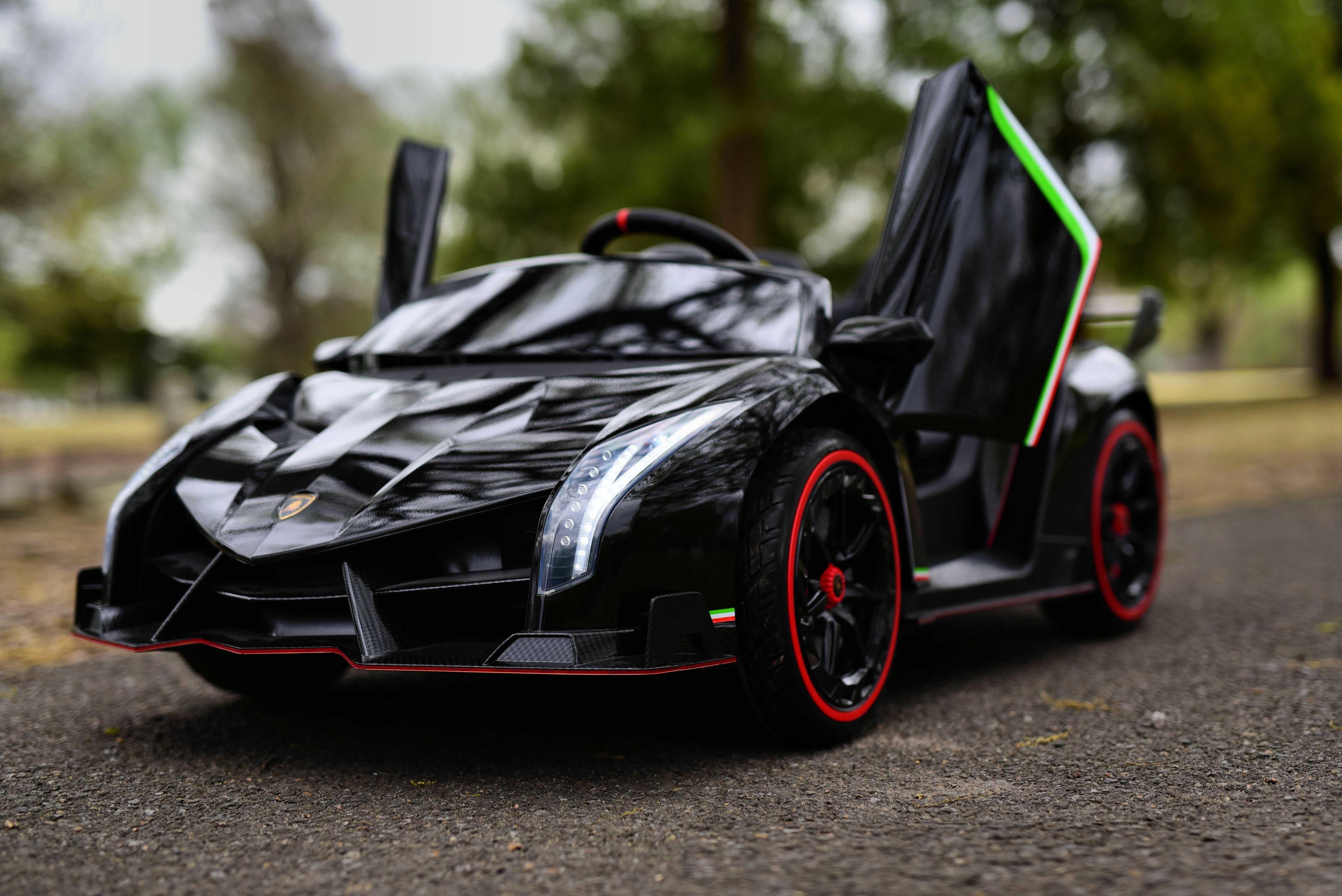 Акумулаторен КОЛА Lamborghini VENENO 4X4 12V батерия