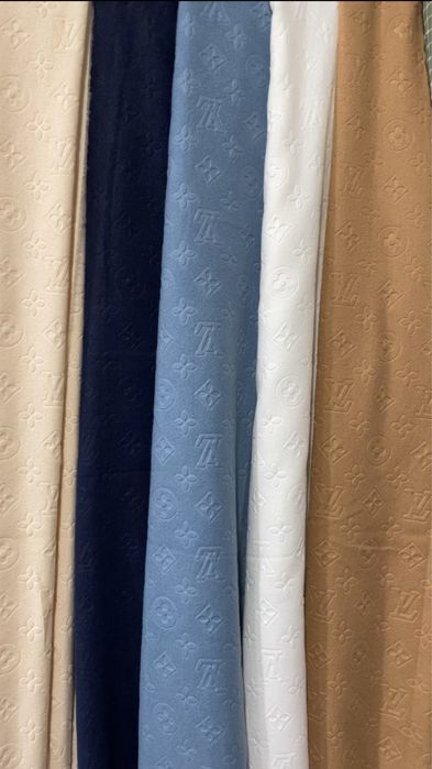 Шарф Луй Виттон