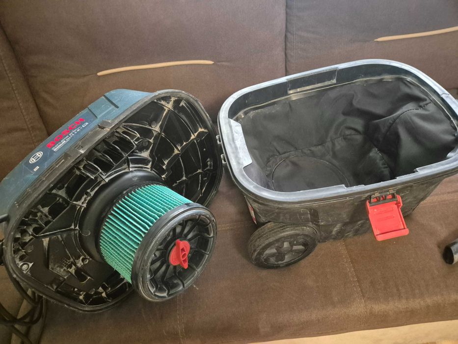 Прахосмукачка BOSCH