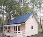 Cabane din.   lemn