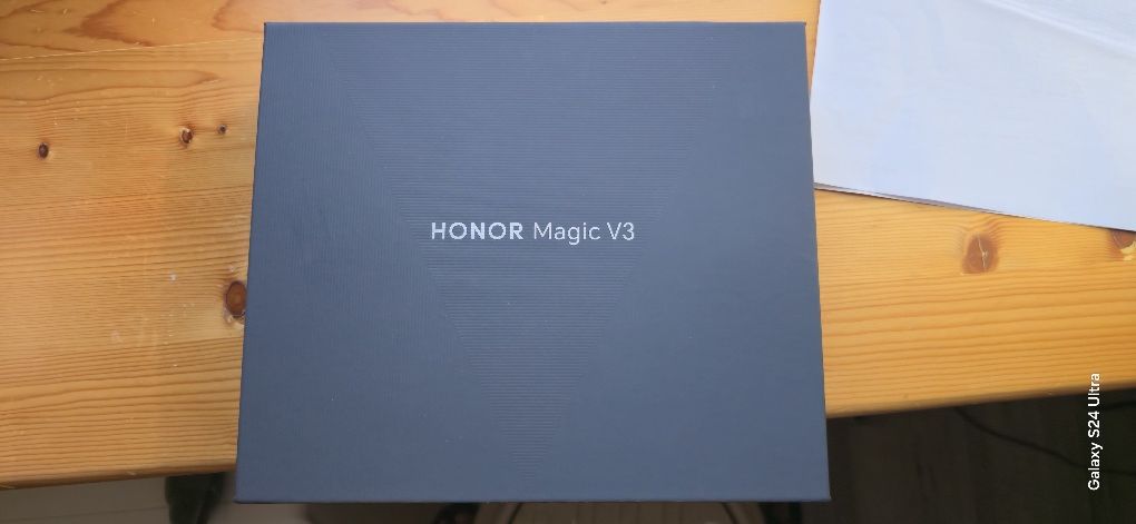 HONOR Magic V3 :)