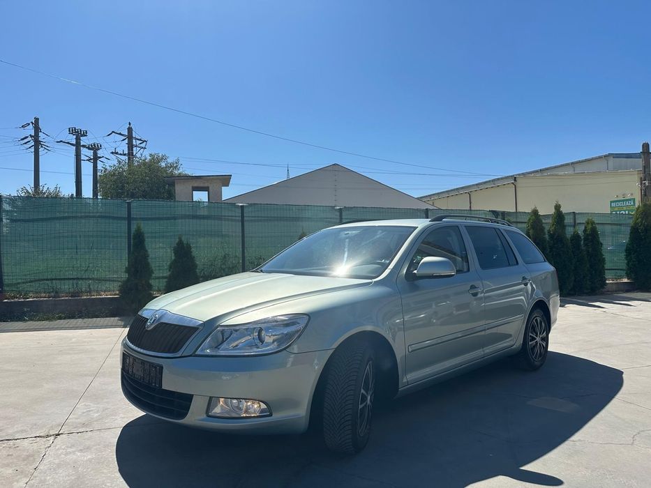 SKODA Octavia an 2011 pe Acte/ 1.6tdi-105cp/AUTOMAT/ Impecabil!