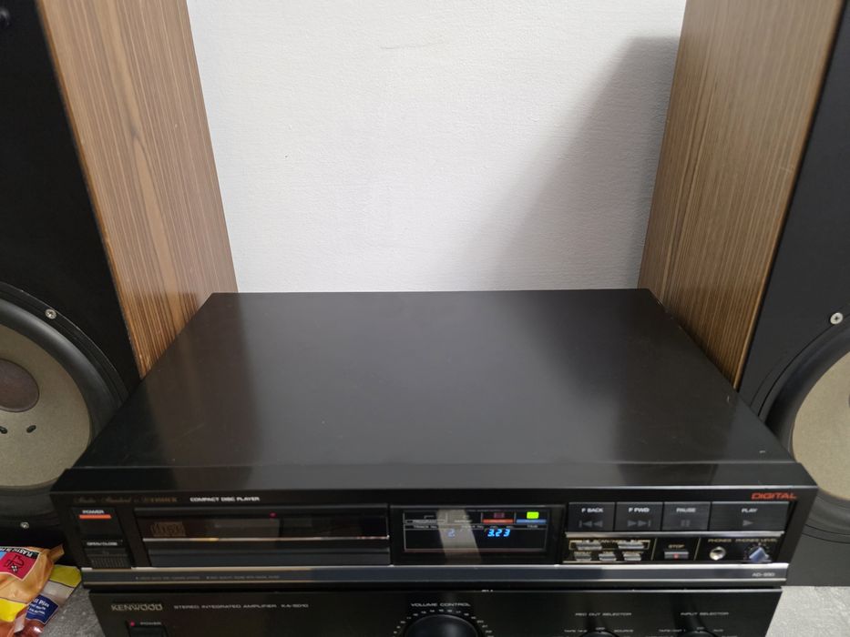 CD Player FISHER AD- 890 perfect funcțional