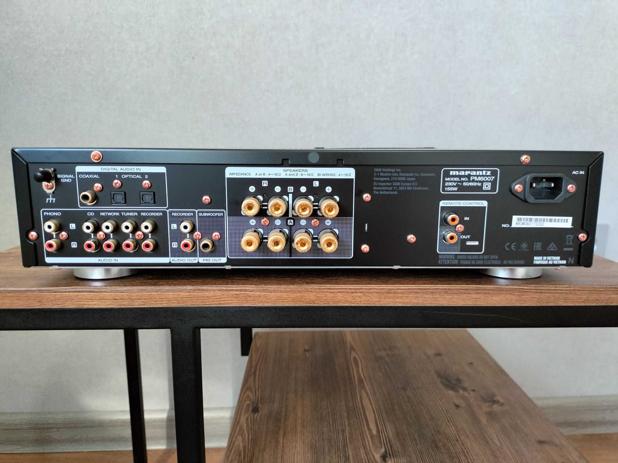 Проигрыватель усилитель"marantz"6007