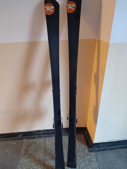 Продавам състезателни ски Rosignol world cup!