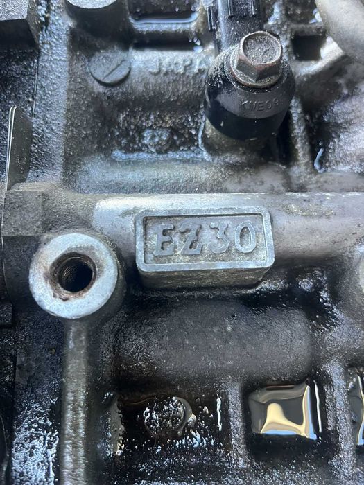 Двигател SUBARU OUTBACK 3.0I 210к.с. 01г.-КОД:EZ30