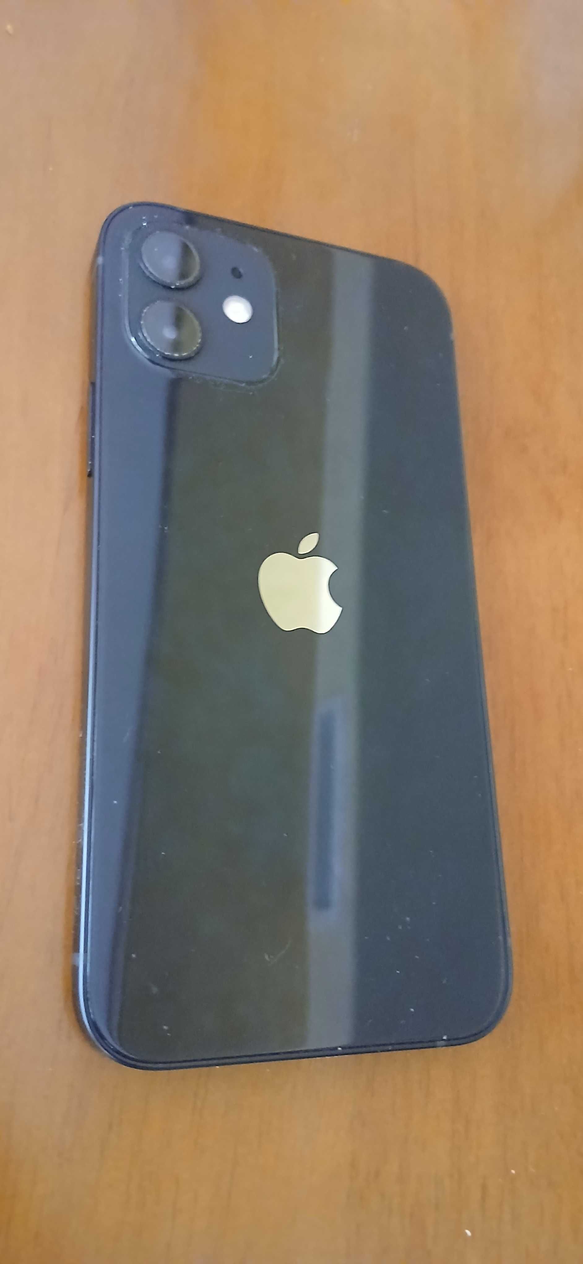 Продавам Iphone 12
