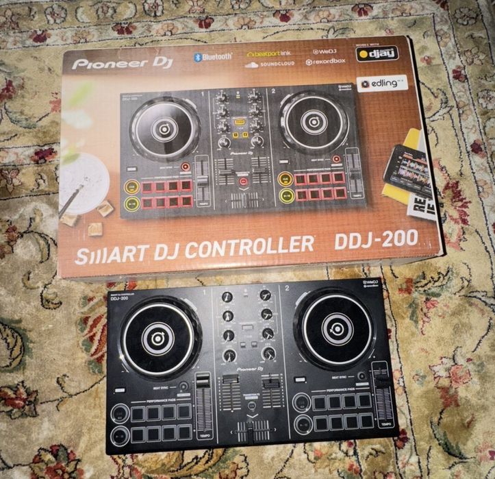 Pioneer 2019 DJ DDJ-200