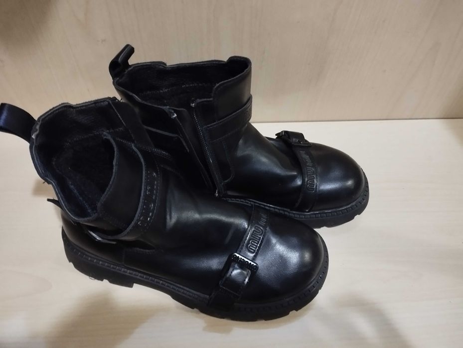 Ботинки для девочки