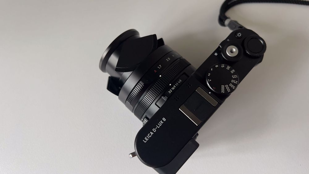 Leica D-LUX 8 Aparat Foto Compact Obiectiv Summilux 10.9–34mm F1.7-2.8
