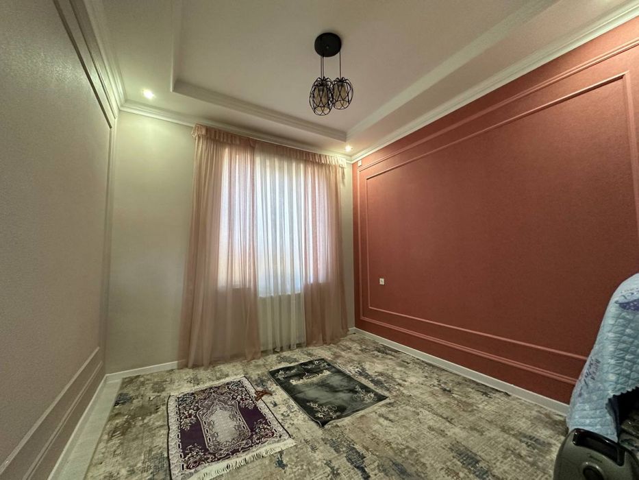 Учкахрамон постдан 6 км кирганда Хожи отада 4 сотих