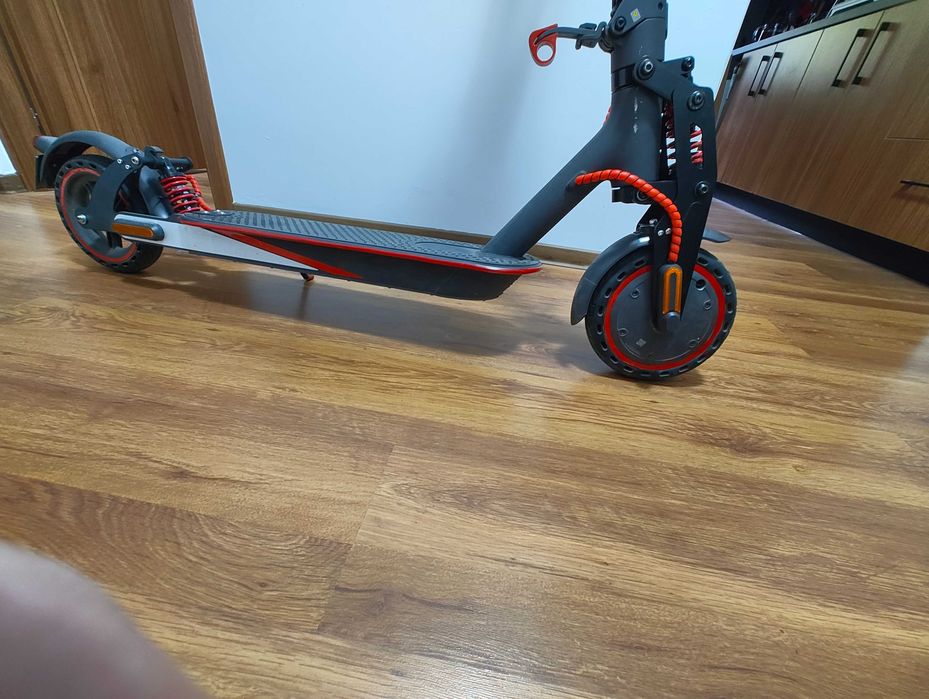 Trotineta electrica xiaomi mi pro 2 modificata