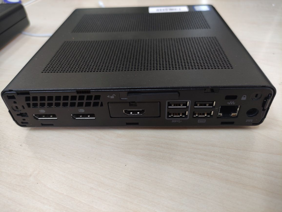 HP EliteDesk 800 G3 i5-6th поколени 8-gb ram, 128gb ssd