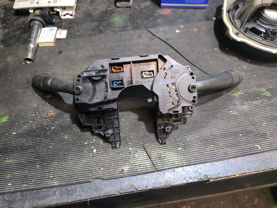 Bloc lumini , manete semnalizare/ ștergătoare Citroen C4