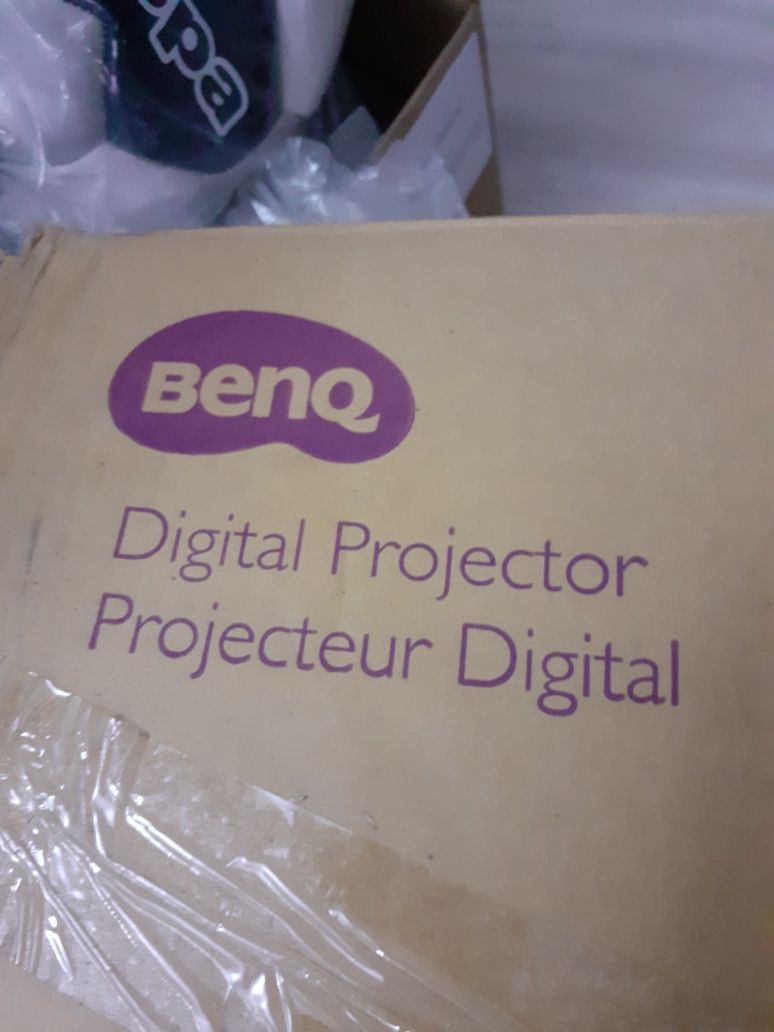 BENQ -S×914 Digital Projector Nou